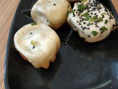 蟹粉荠菜双拼-小杨生煎(香港名都店)