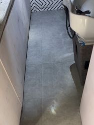 -PE SALON