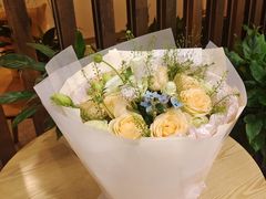-怡花宜木鲜花店(朝阳路店)