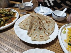 -溢心园香河肉饼总店