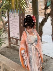 -一揽芳华汉服旗袍体验馆(拙政园店)