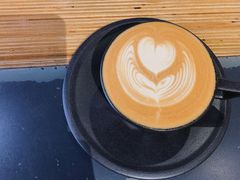 焦糖海盐拿铁-白鸟珈琲White Bird Cafe(南京西路店)