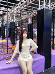 -飞吧潮玩运动蹦床游乐场
