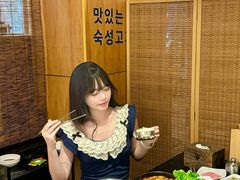 -木槿花韩式炭烤·熟成肉工坊(孙文东路店)