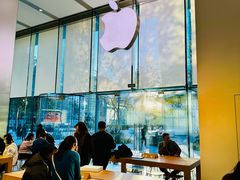 -Apple零售店(华贸购物中心店)