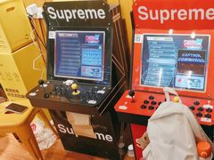 -伯爵·沉浸式超级密室·直营店