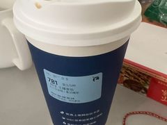 -瑞幸咖啡(华东理工大学商学院店)