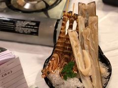 -鲜入围煮花胶鸡海鲜火锅