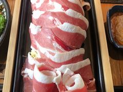 -湊湊火锅·茶憩(南京东路悦荟店)