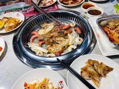 -汉金城海鲜烤肉自助百汇(威海威高广场店)