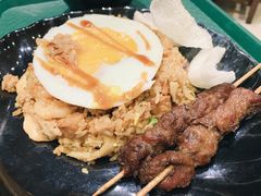 印尼炒饭伴烧牛肉串烧套餐-雨林餐厅(长隆海洋王国店)