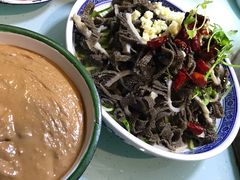 -鱼窝棚柴火铁锅炖(富山屯店)