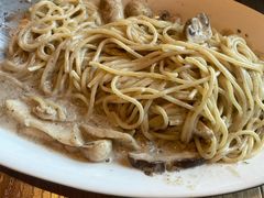 -玛格萝妮(汇智国际商业中心店)