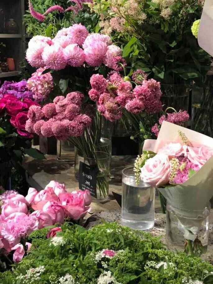 melancholyflower工作室-"嗯,买了那么多次花,这次算是最最恶心的一.