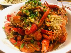-霄汉牛三鲜湖北砂锅菜(万松园2店)