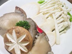-左庭右院鲜牛肉火锅(浦江欢乐颂店)