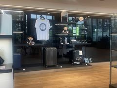 -奔驰上海利星(七宝店)