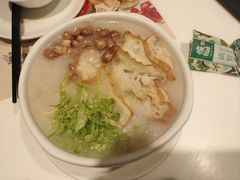 荔湾艇仔粥-虾饺妹·酒家(金碧店)