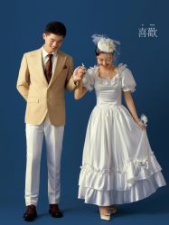 -雪中彩影婚纱摄影·微光艺术中心