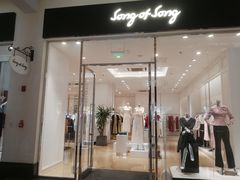 -王府井奥莱临潼小镇(临潼店)