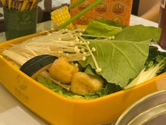 -润园四季椰子鸡火锅(卓越INTOWN店)