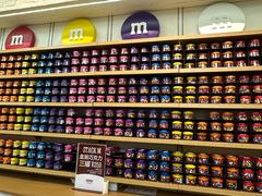 -m豆巧克力世界(上海世茂广场店)