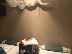 -新盈光·云会所(百丈东路店)