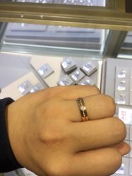 -威德钻石-克拉钻大本营(南京东路店)