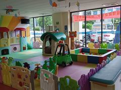 -哲学苑亲子园·早教婴儿托育·婴儿游泳(颐龙湾店)