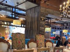 -领鲜活海鲜榴莲自助火锅(东门店)