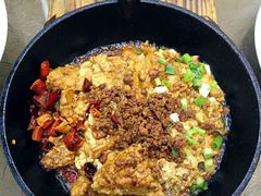 -老码头黑皮肘子锅包肉熏酱水饺(文政街店)