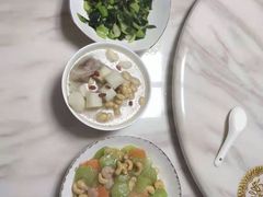 -鲸育宝宝月嫂(徐汇店)