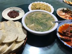 -四方小吃·白族庭院餐厅