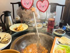 -挂旗柴锅鸡(蚌山区嘉年华店)