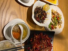 -隔壁老王·家常云南菜(花巷店)