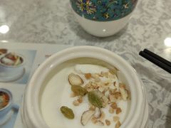 -汗腾格里·风味餐厅(新疆驻京办店)
