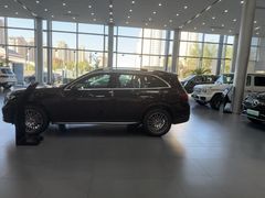 -天津波士信达奔驰4S店(卫津南路店)