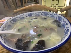 馄饨老鸭煲-烟雨人家(塔湾街店)