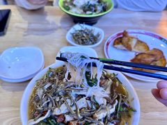 -胡仕光陵水酸粉