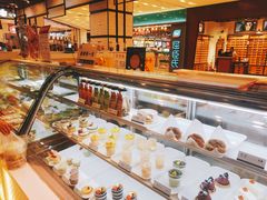 面包甜点陈列柜-樱花糕坊(凯德广场店)