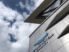 -上海滴水湖皇冠假日酒店
