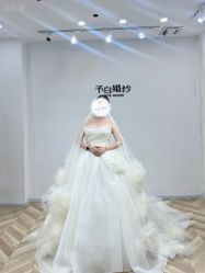 -予白婚纱礼服馆