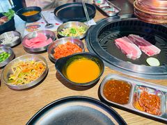 -香猪坊韩国烤肉专属门店(魏公村店)