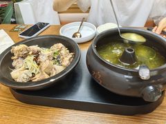 -云海肴·汽锅鸡·云南菜(天山百盛优客店)