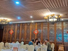-鹿鸣酒家(越秀店)