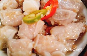 Golden Garlic Steamed Pork Ribs with Taro