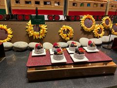 榛子巧克力慕斯-咖啡苑自助餐厅·中国大饭店