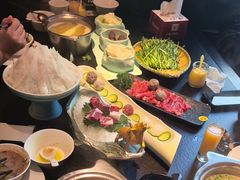 -海上明月海鲜火锅 鲜切牛肉