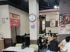 -李先生牛肉面大王(北京站售票厅餐厅)