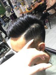 -首艺造型KM潮牌沙龙